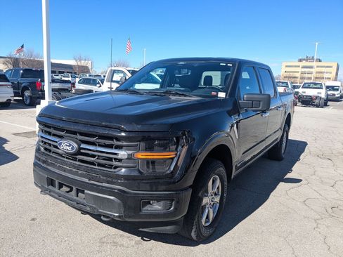 Used 2024 Ford F150 XLT w/ Mobile Office Package image 11
