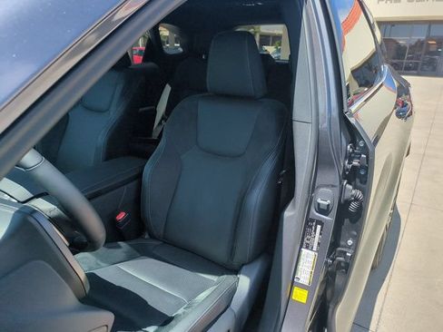 Used 2025 Lexus RX 350 w/ Convenience Package AWD/4WD image 11