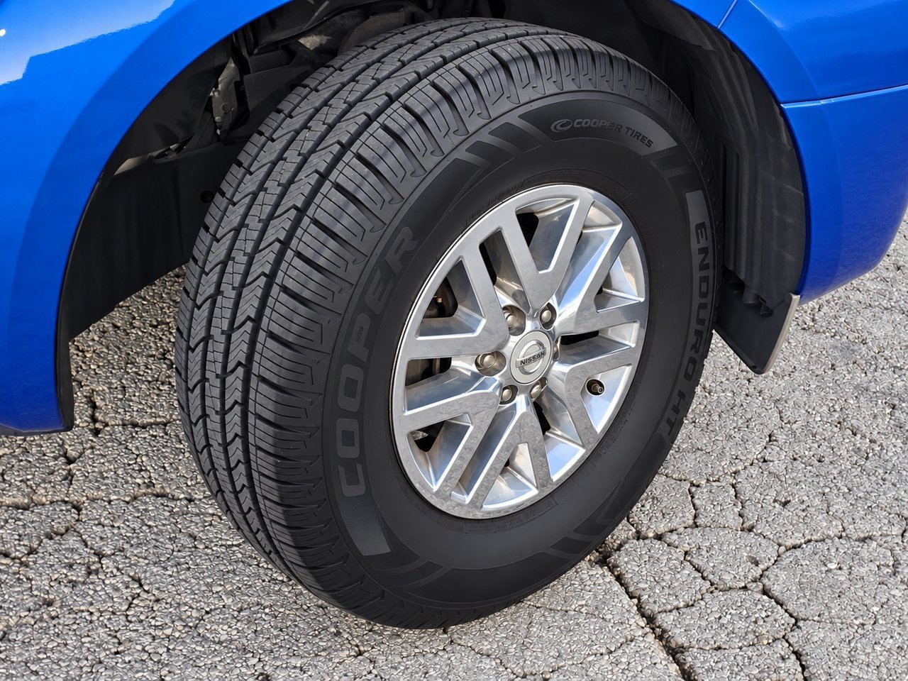 Used 2015 Nissan Frontier SV RWD image 11