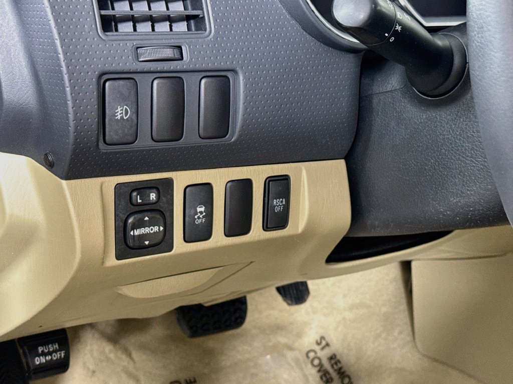 Used 2010 Toyota Tacoma 4x4 Access Cab V6 image 18