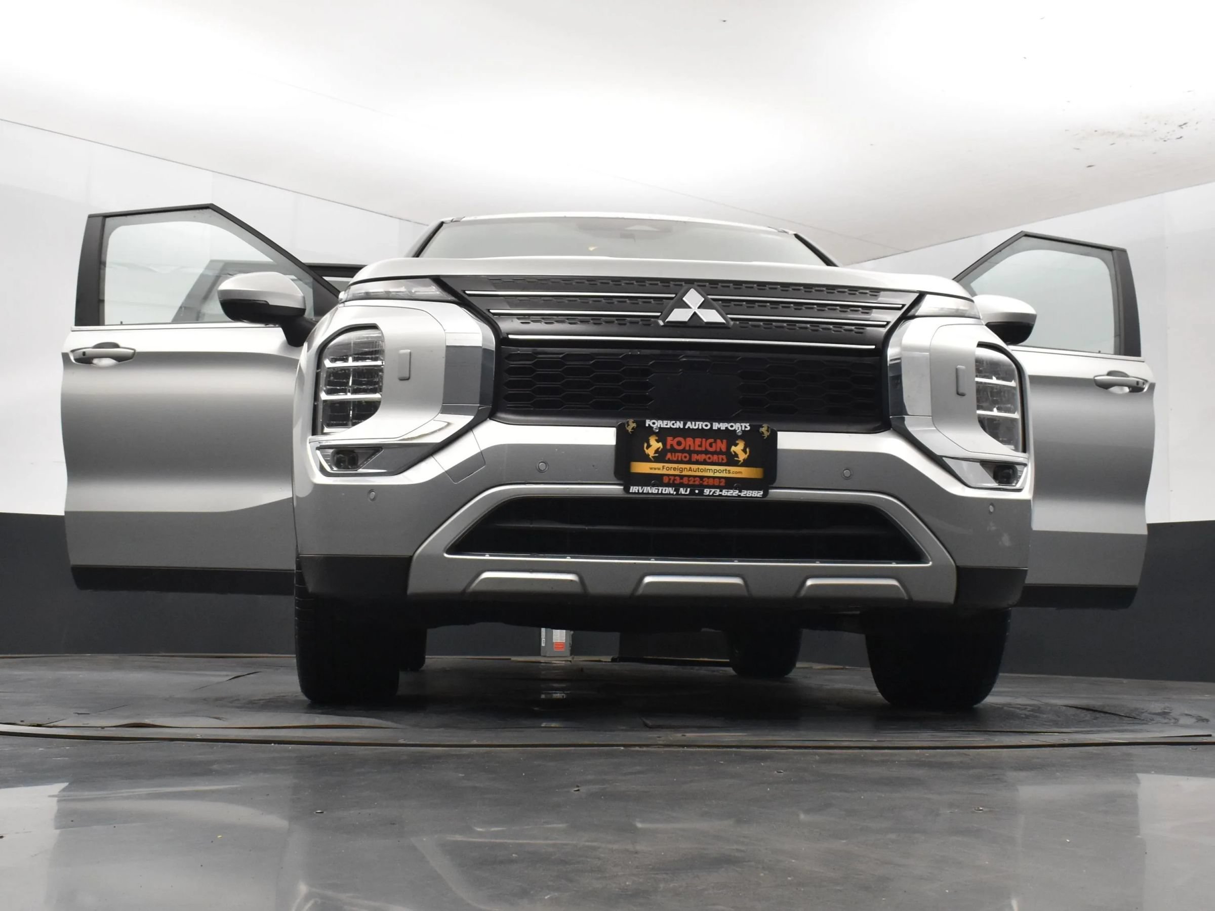 Used 2024 Mitsubishi Outlander Ralliart AWD/4WD image 8