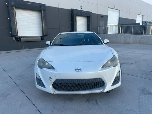 Used 2013 Scion FR-S RWD image 8