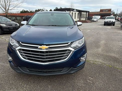 Used 2019 Chevrolet Equinox Premier image 2