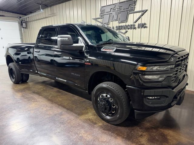 Used 2025 RAM 3500 Big Horn AWD/4WD image 6