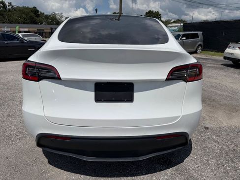 Used 2021 Tesla Model Y 2WD image 6