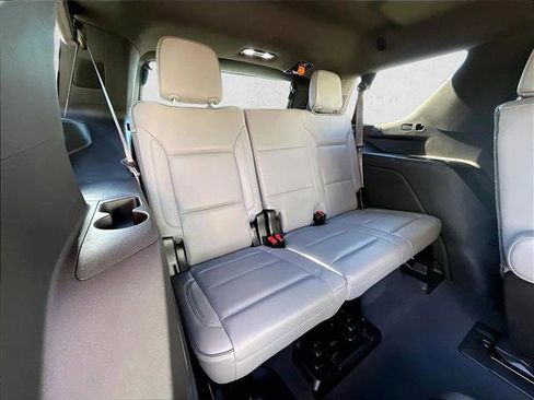 Used 2021 GMC Yukon SLT image 30