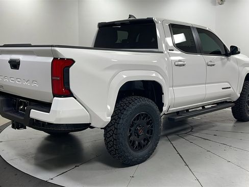 New 2025 Toyota Tacoma SR5 image 5