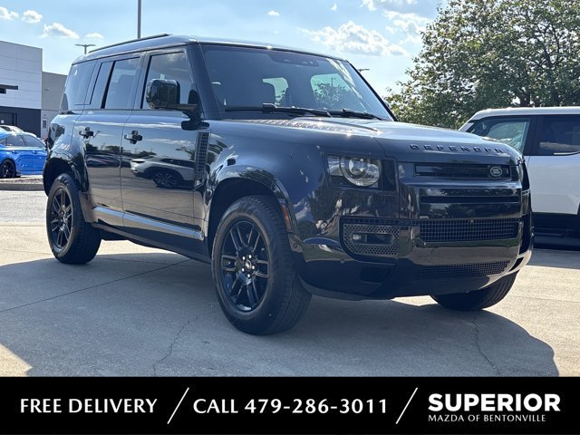 Used 2025 Land Rover Defender 110 X-Dynamic SE AWD/4WD image 1
