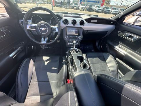 Used 2016 Ford Mustang Premium image 31