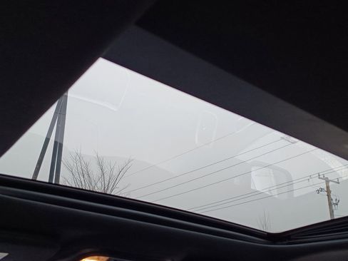 Used 2016 Jeep Grand Cherokee Overland image 32