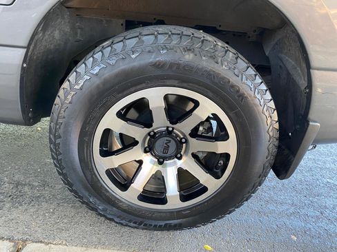 Used 2021 Nissan Titan S w/ S Utility Package RWD image 17