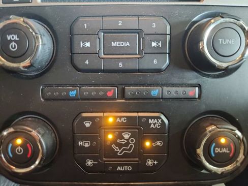 Used 2017 Ford Expedition EL Limited w/ Equipment Group 301A AWD/4WD image 19