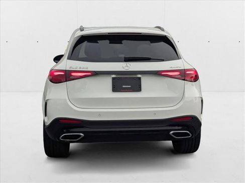 New 2026 Mercedes-Benz GLC 300 4MATIC image 7