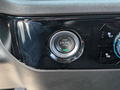 Used 2023 GMC Sierra 1500 Elevation image 24