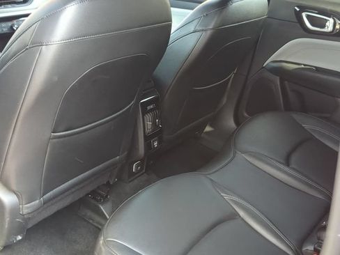 Used 2025 Jeep Compass Limited AWD/4WD image 17