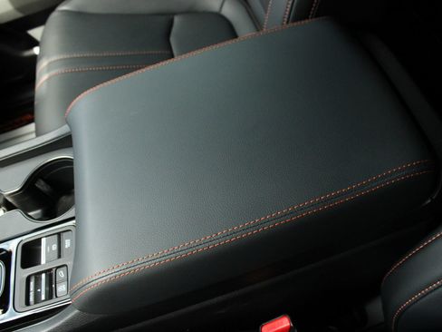 Used 2025 Honda Pilot TrailSport image 49