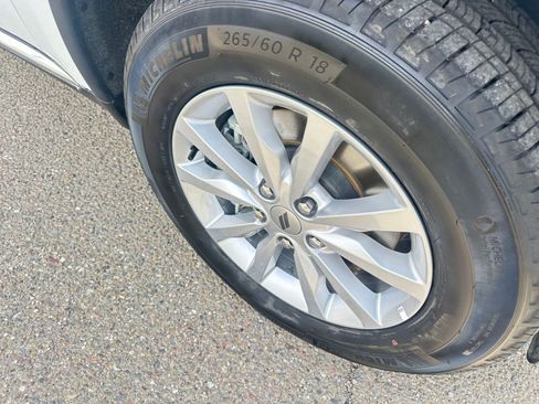 Used 2024 Dodge Durango SXT image 35