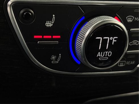 Used 2018 Audi Q7 3.0T Prestige w/ Prestige Package image 46