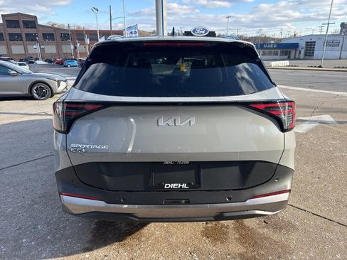 New 2026 Kia Sportage EX image 6