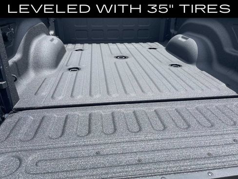 New 2026 RAM 2500 Tradesman AWD/4WD image 12