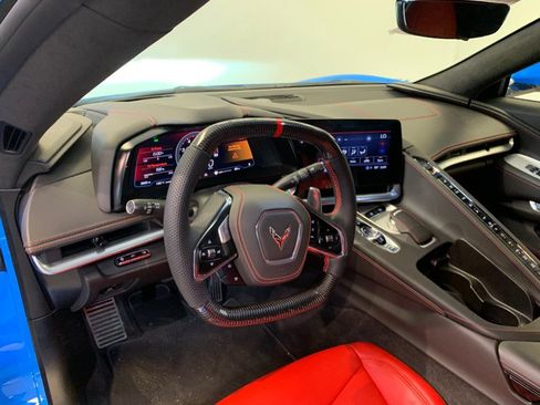 Used 2023 Chevrolet Corvette Stingray Premium Cpe w/ Z51 Performance Package RWD image 19