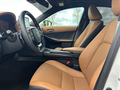 Used 2025 Lexus IS 350 F Sport RWD image 24