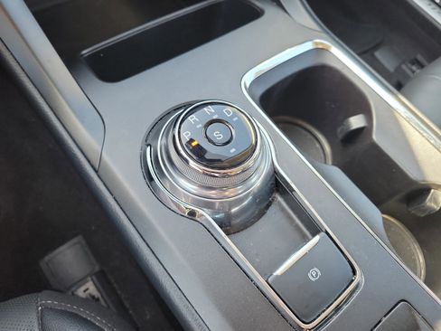 Used 2020 Ford Fusion Titanium image 31