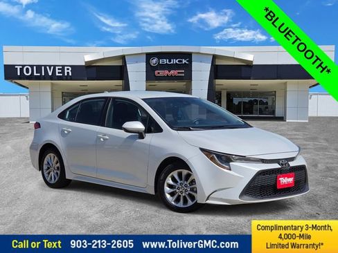 Used 2022 Toyota Corolla LE w/ LE Convenience Package FWD image 1