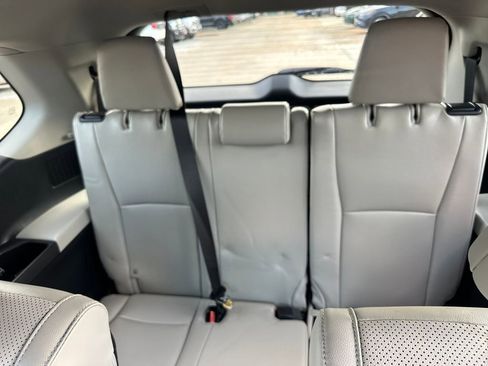 Used 2025 Toyota Grand Highlander Limited image 22
