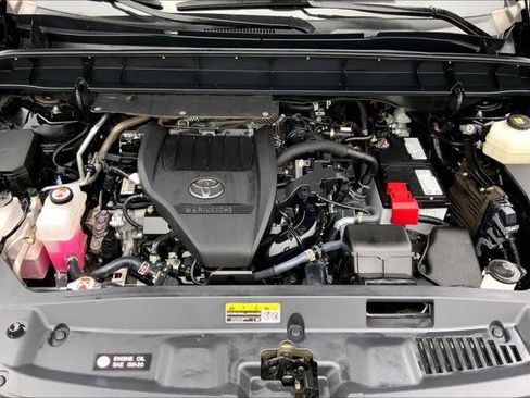 Certified 2024 Toyota Highlander XSE image 31