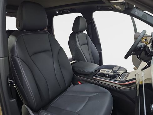 Used 2025 Audi Q7 2.0T Premium Plus w/ Premium Plus Package image 12