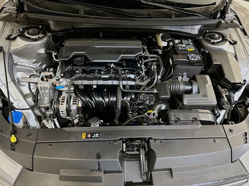 Used 2025 Kia K4 LXS FWD image 34