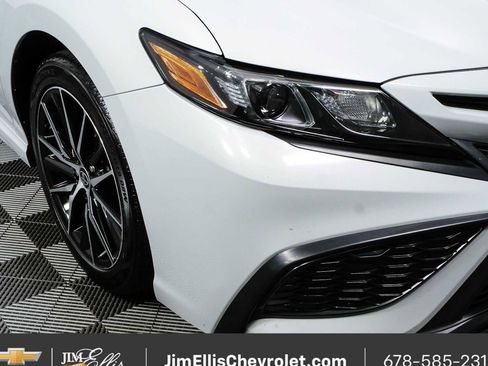 Used 2024 Toyota Camry SE FWD image 33
