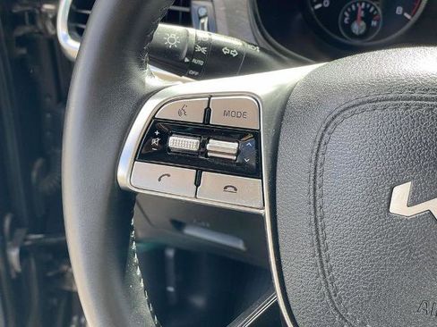 Used 2022 Kia Telluride EX w/ EX Premium Package image 9