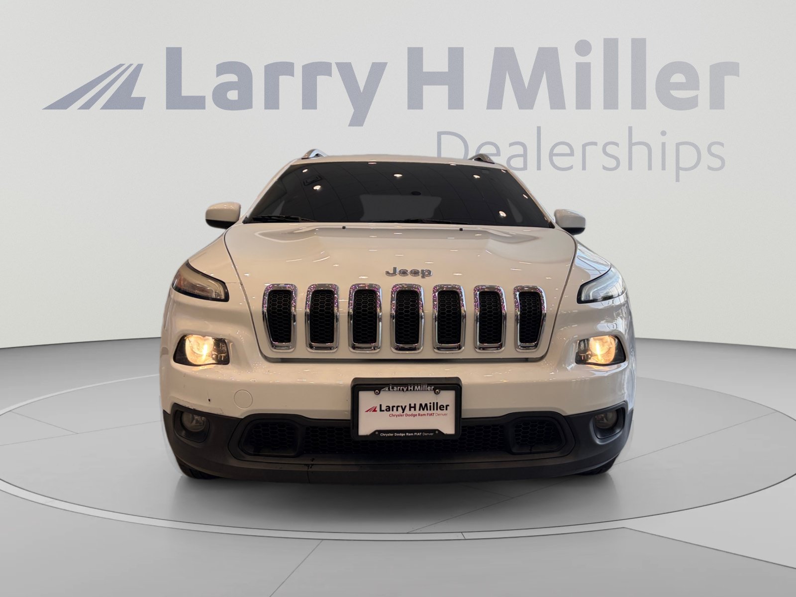 Used 2015 Jeep Cherokee Latitude FWD image 8