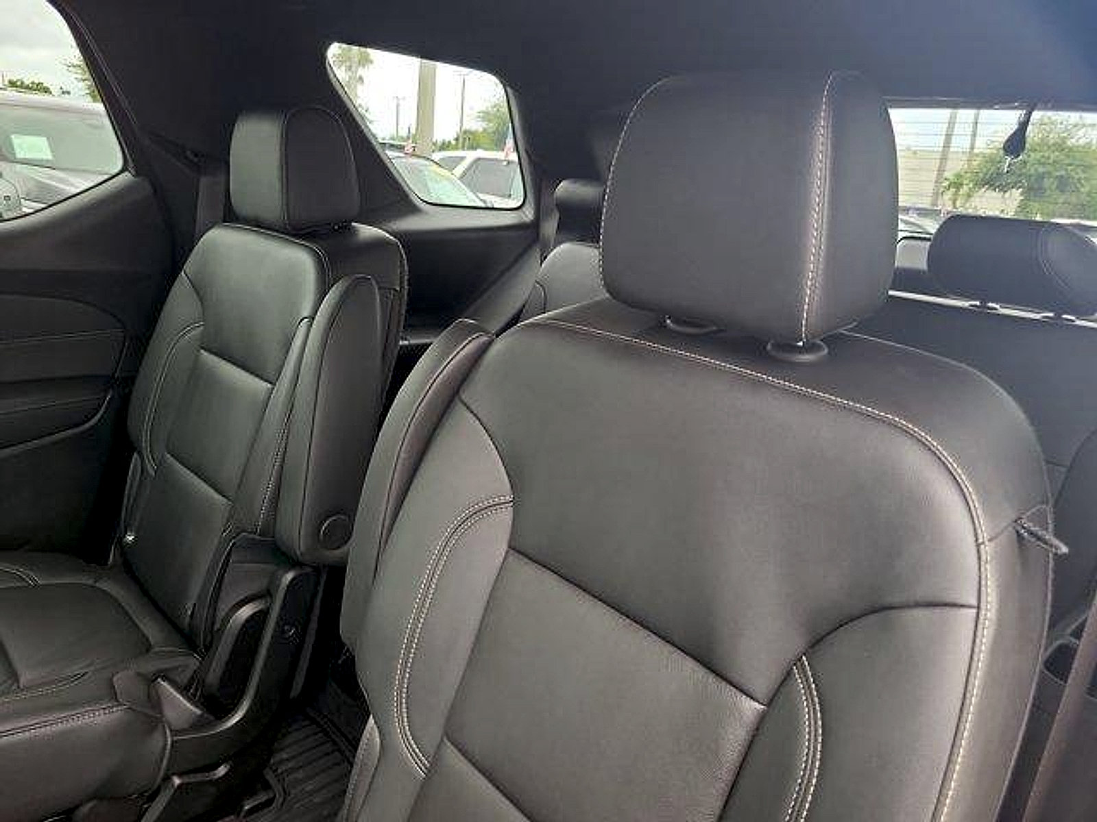 Used 2022 Chevrolet Traverse LT AWD/4WD image 15