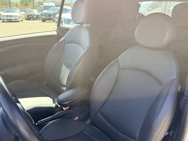 Used 2013 MINI Cooper S FWD image 14