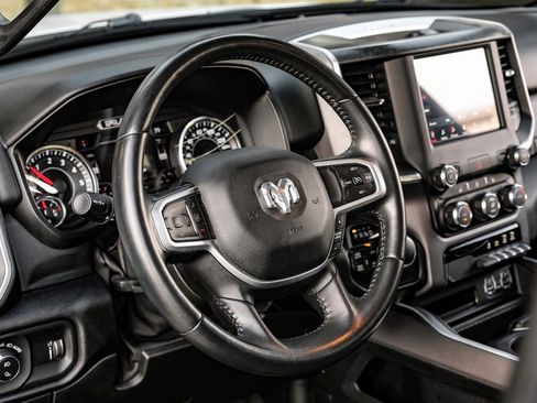 Used 2021 RAM 1500 Big Horn image 4