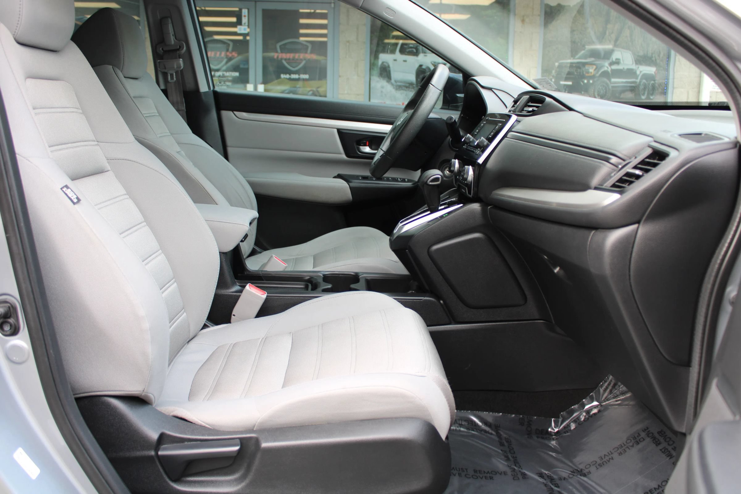 Used 2019 Honda CR-V LX image 17