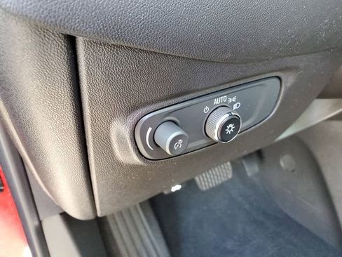 Certified 2023 Chevrolet Equinox RS w/ LPO, Floor Liner Package image 23