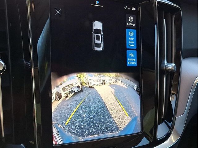 Certified 2024 Volvo S60 T8 Core w/ Climate Package AWD/4WD image 16