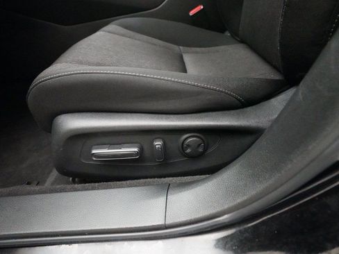 Certified 2023 Honda Accord EX image 28