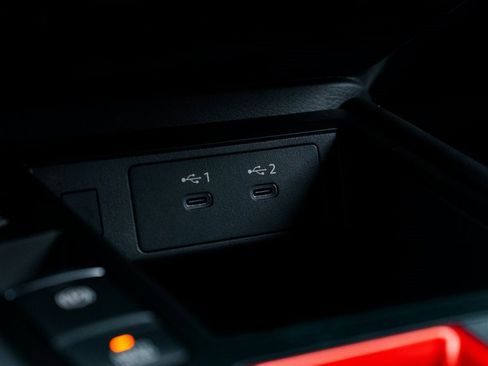 New 2026 Nissan Kicks SR image 17