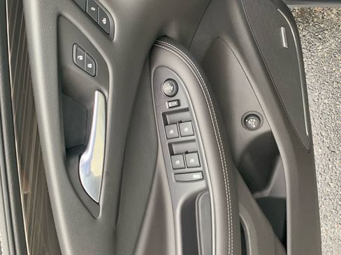 Used 2020 Buick Envision Premium AWD/4WD image 13