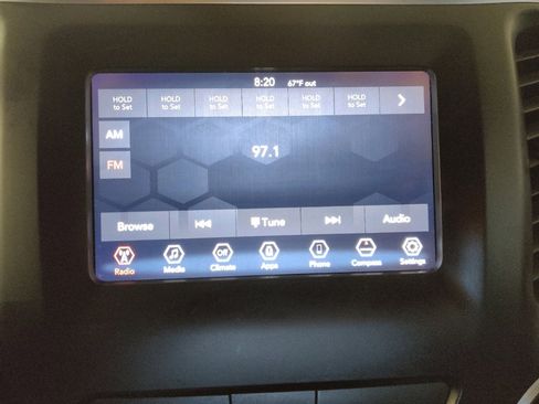 Used 2019 Jeep Cherokee Latitude w/ Popular Appearance Group image 25