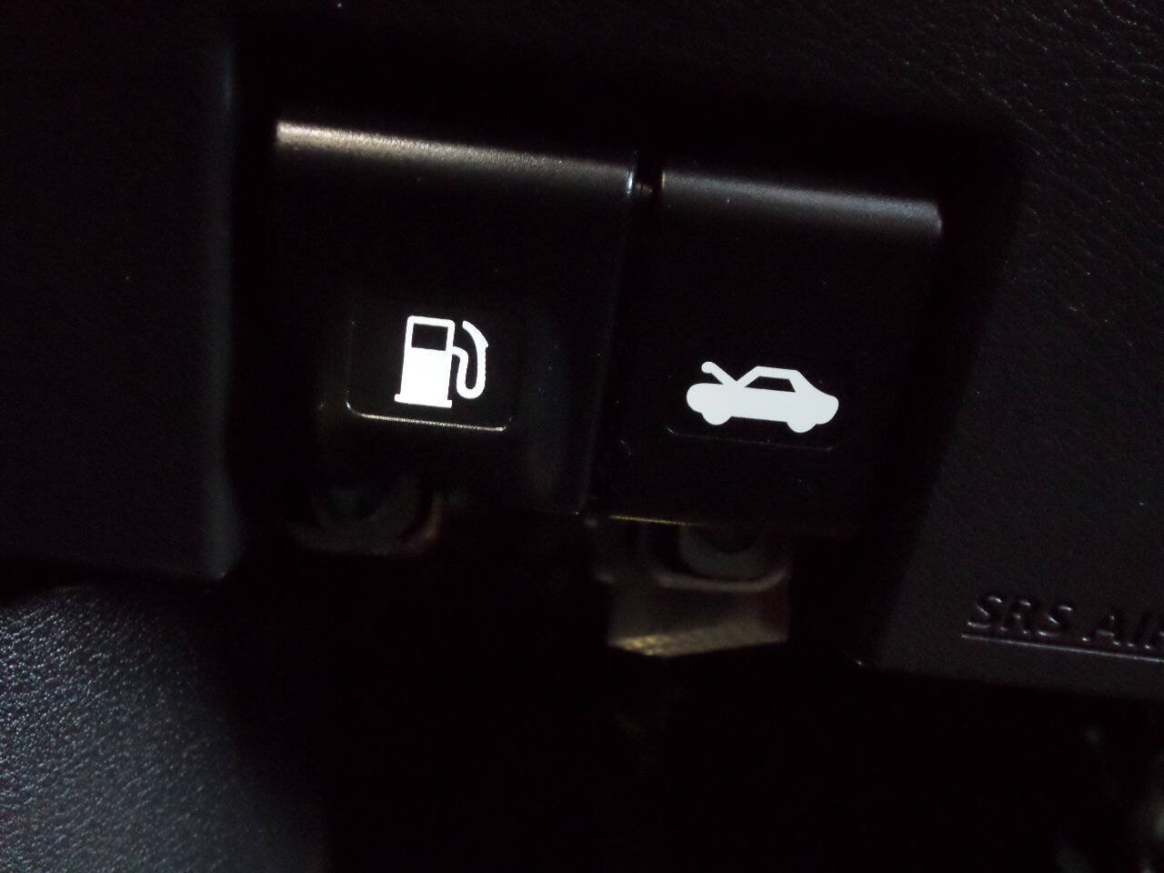 Used 2019 Nissan Kicks S w/ Exterior Electronics Package FWD image 46
