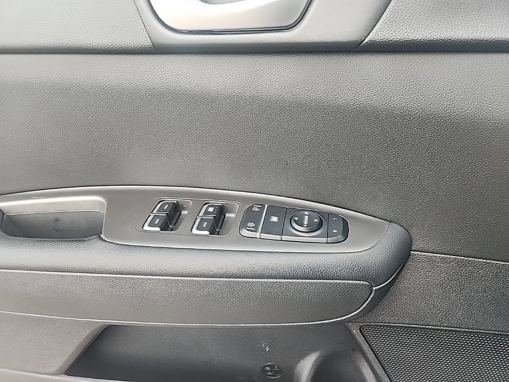 Used 2018 Kia Optima S w/ Panoramic Sunroof Package FWD image 25