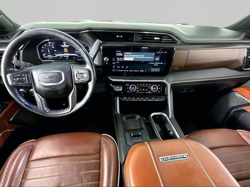 Certified 2024 GMC Sierra 2500 Denali Ultimate AWD/4WD image 7