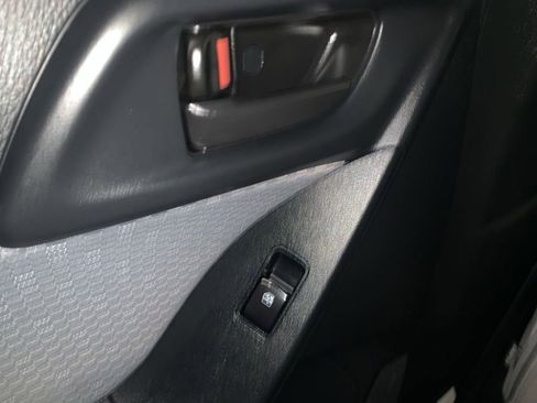 Used 2017 Subaru Forester 2.5i Premium w/ All-Weather Package image 25