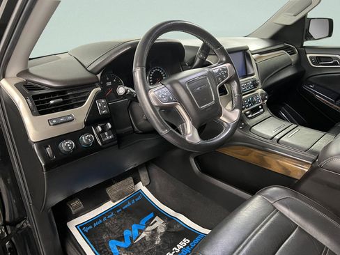 Used 2020 GMC Yukon Denali w/ Open Road Package AWD/4WD image 12